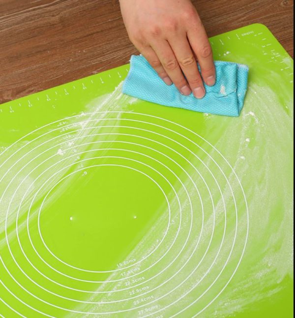 Large Silicone Baking Mat with Measurements – Non-Stick Heat Resistant Rolling Mat for Dough, Roti, Pastry & Cookie Sheet Liner (Random Color)